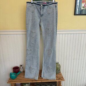 Heart Embellished Light Wash Denim Jeans With Pearl Accents On Front & Back Pock